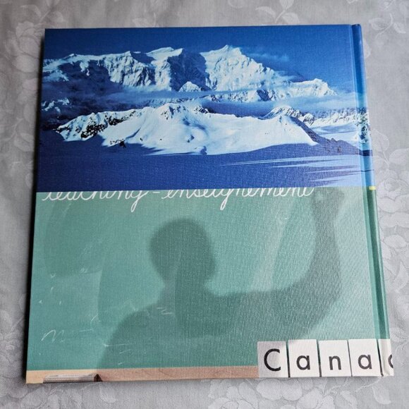 2002 - The Collection of Canada's Stamps Book - Without Stamps - Picture 8 of 8